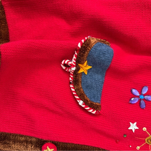 Red Western-Themed Cardigan with Embroidered Details - Picture 4 of 12